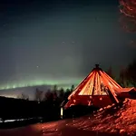 Habitación en casa particular Hessdalen Ufocamp *